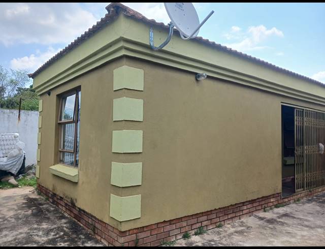 5 BEDROOM HOUSE FOR SALE IN IVY PARK